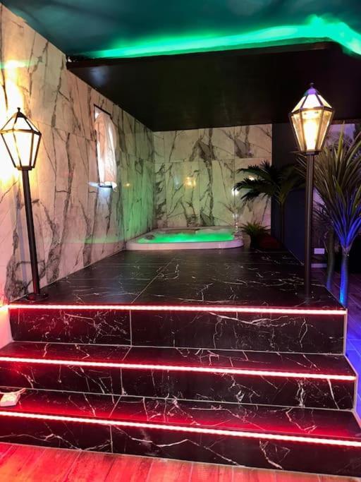 Marbella Logement Privatif -Jacuzzi-Sauna La Valette-du-Var Kültér fotó